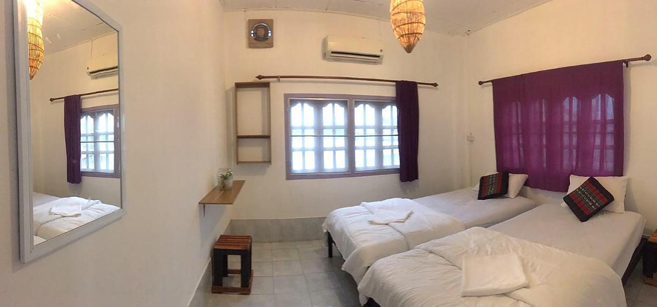 Bamboo Hostel Тхакхек Екстер'єр фото